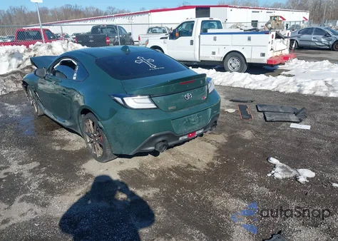 2025 Toyota Gr86 Hakone Edition z USA, uszkodzony, nr VIN JF1ZNBM12S9750334